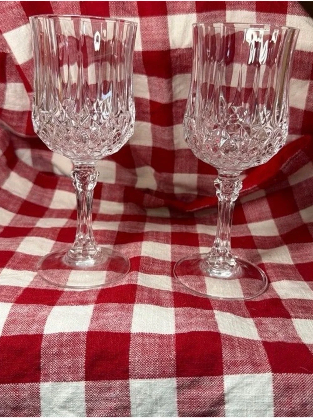 Crystal Cut Wine Glasses - Clear Stemware (Set of 2)